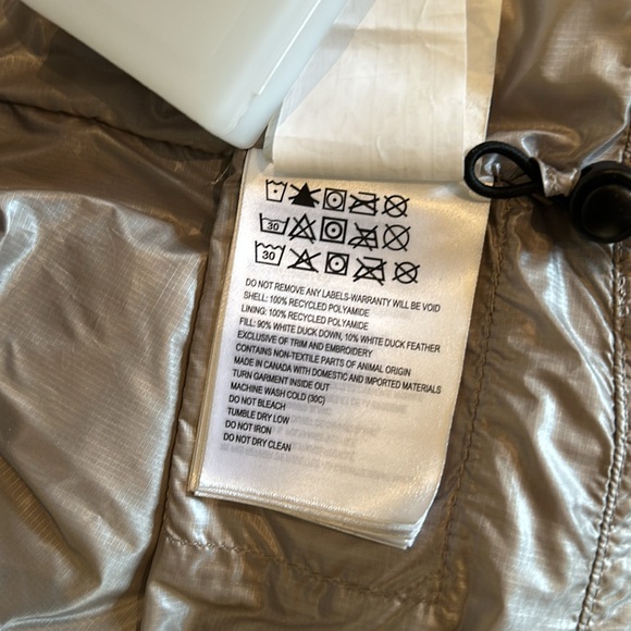Canada Goose Cypress puffer Vest - Picture 12 of 12
